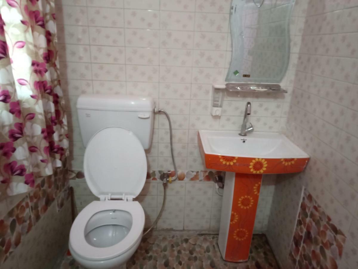 Hostel Relax Homestay Гая Екстериор снимка
